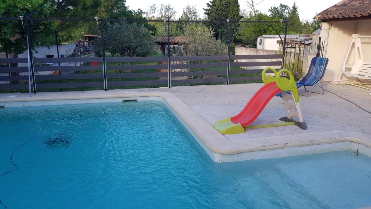 Charmante Maison Climatisee Vedene - Avignon Avec Piscine Exteriör bild