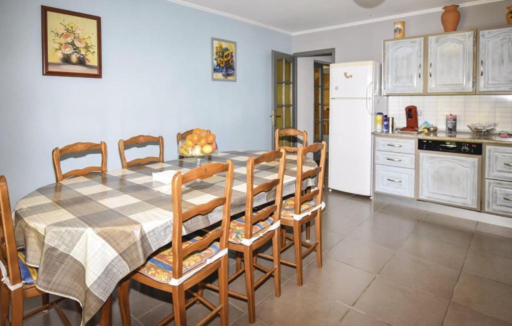 Charmante Maison Climatisee Vedene - Avignon Avec Piscine Exteriör bild